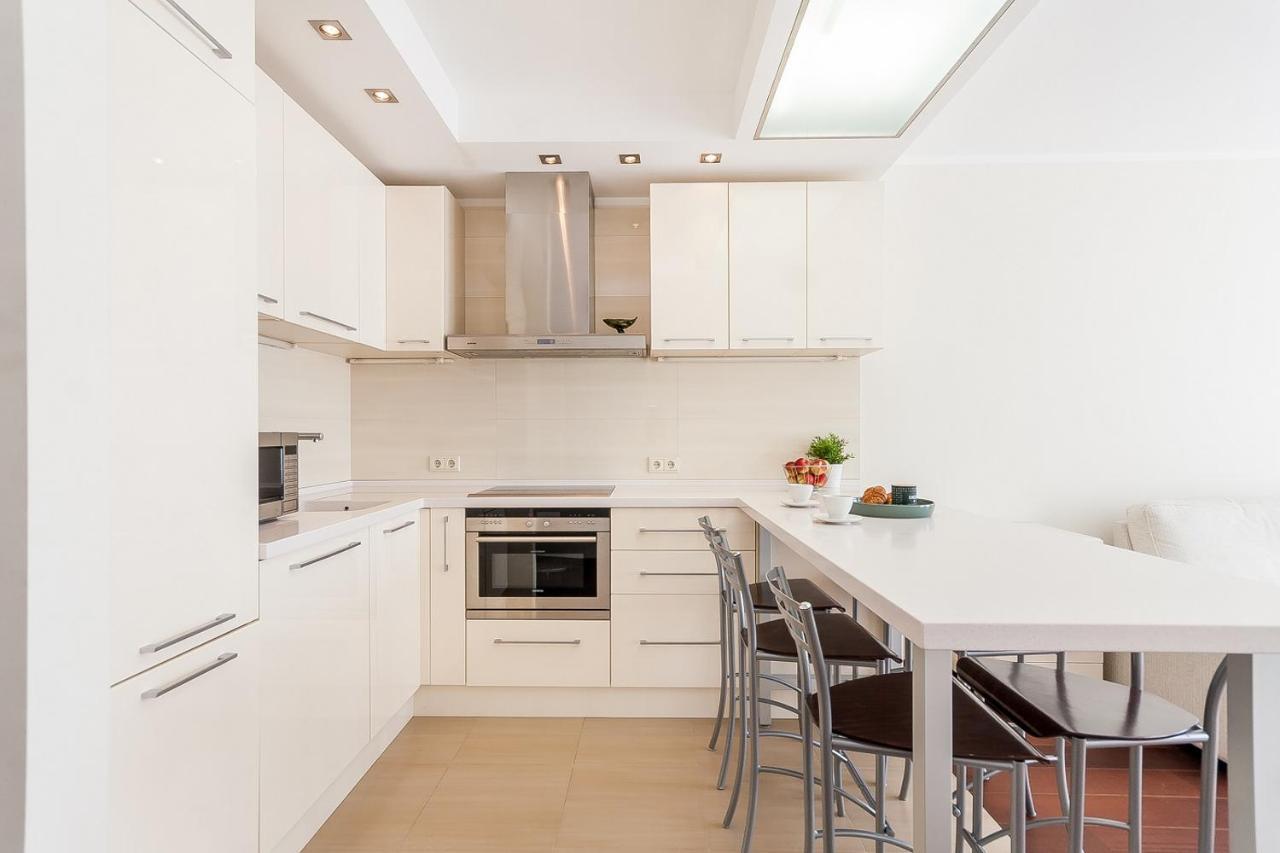 Central Apartment In Gedimino Av By Urban Rent วิลนีอุส ภายนอก รูปภาพ